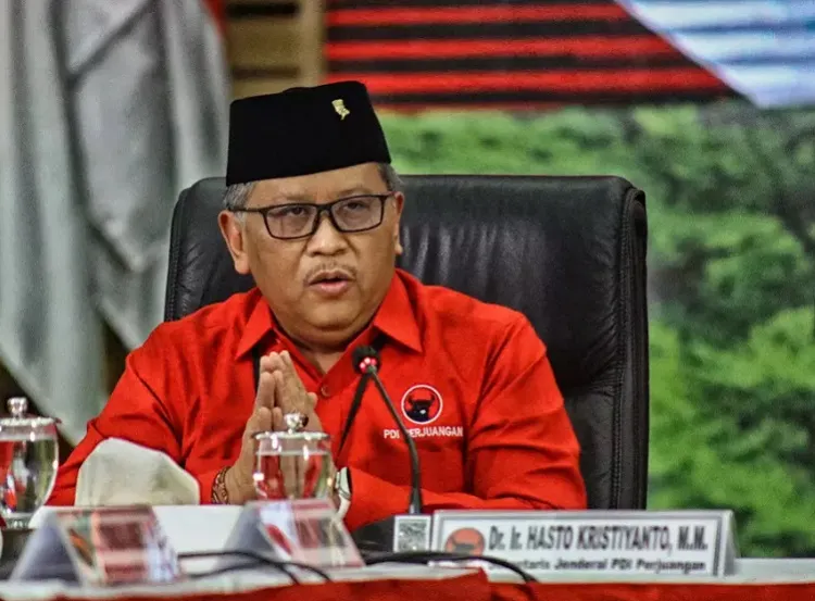 Sudah Bukan Bagian dari PDIP, Hasto: Gibran Dikuningkan 'Masuk Golkar'