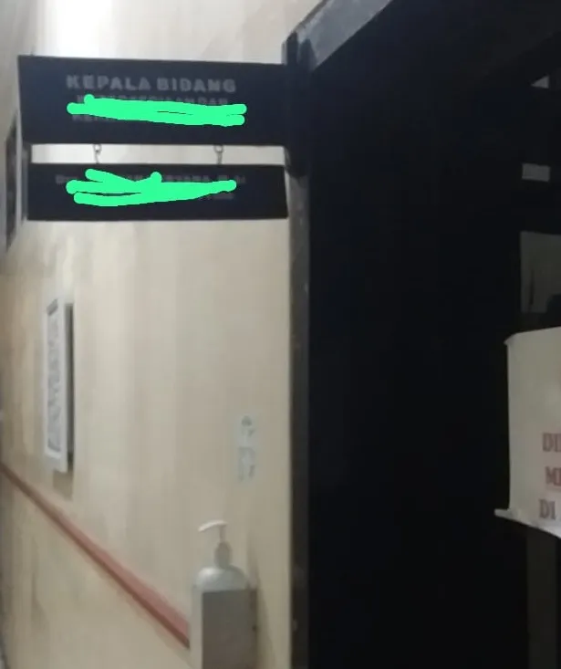 Meski Mendapat Banyak Tekanan, Pelaku Perselingkuhan ASN Terlihat Santai dan Masuk Kantor
