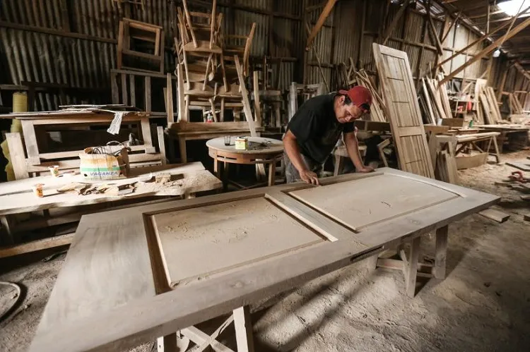 Interkoneksi Sistem Informasi Pacu Industri Kayu dan Furniture Nasional