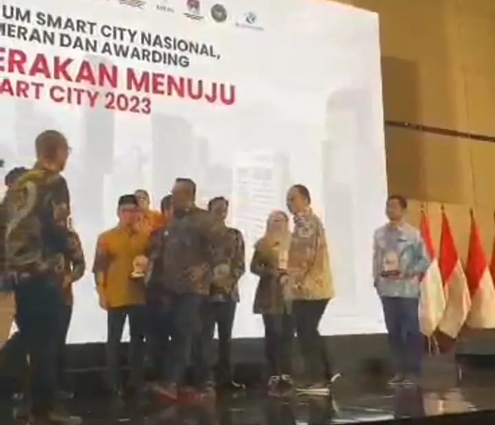 Kinerja Bupati Sampang Banyak Penghargaan di Kancah Nasional