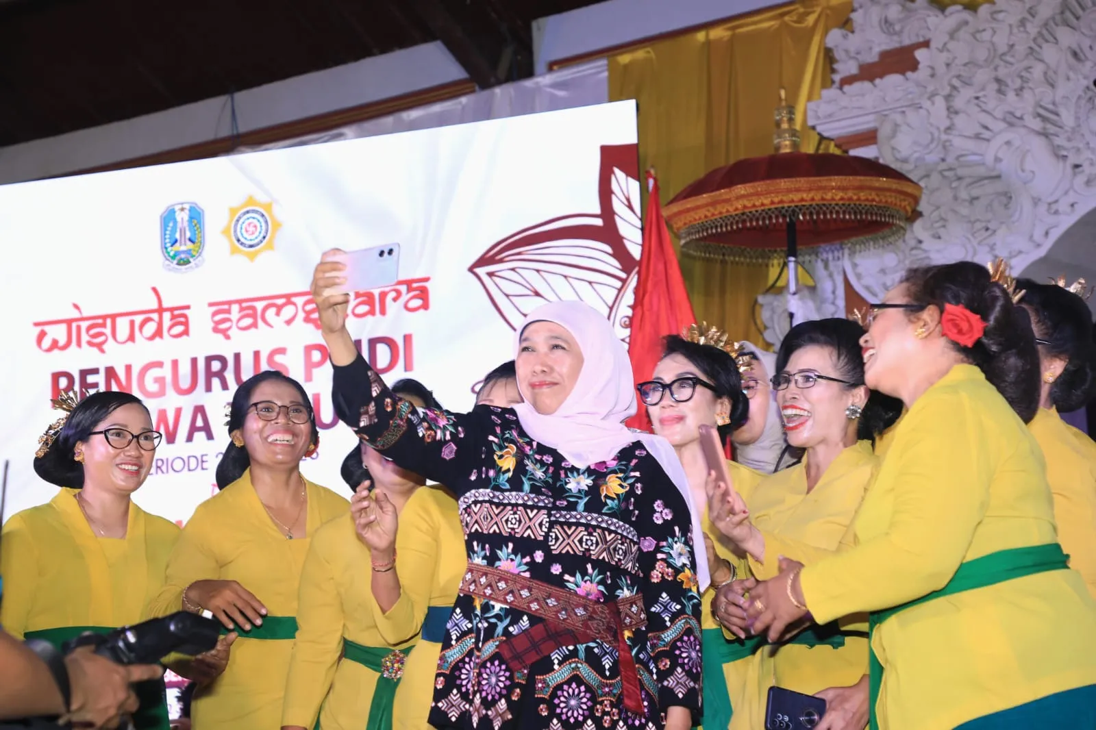 Tingkat Kerukunan Umat Beragama di Jatim Berhasil Lampaui Standar Nasional 2023, Khofifah: Bekal Pemilu Aman dan Damai