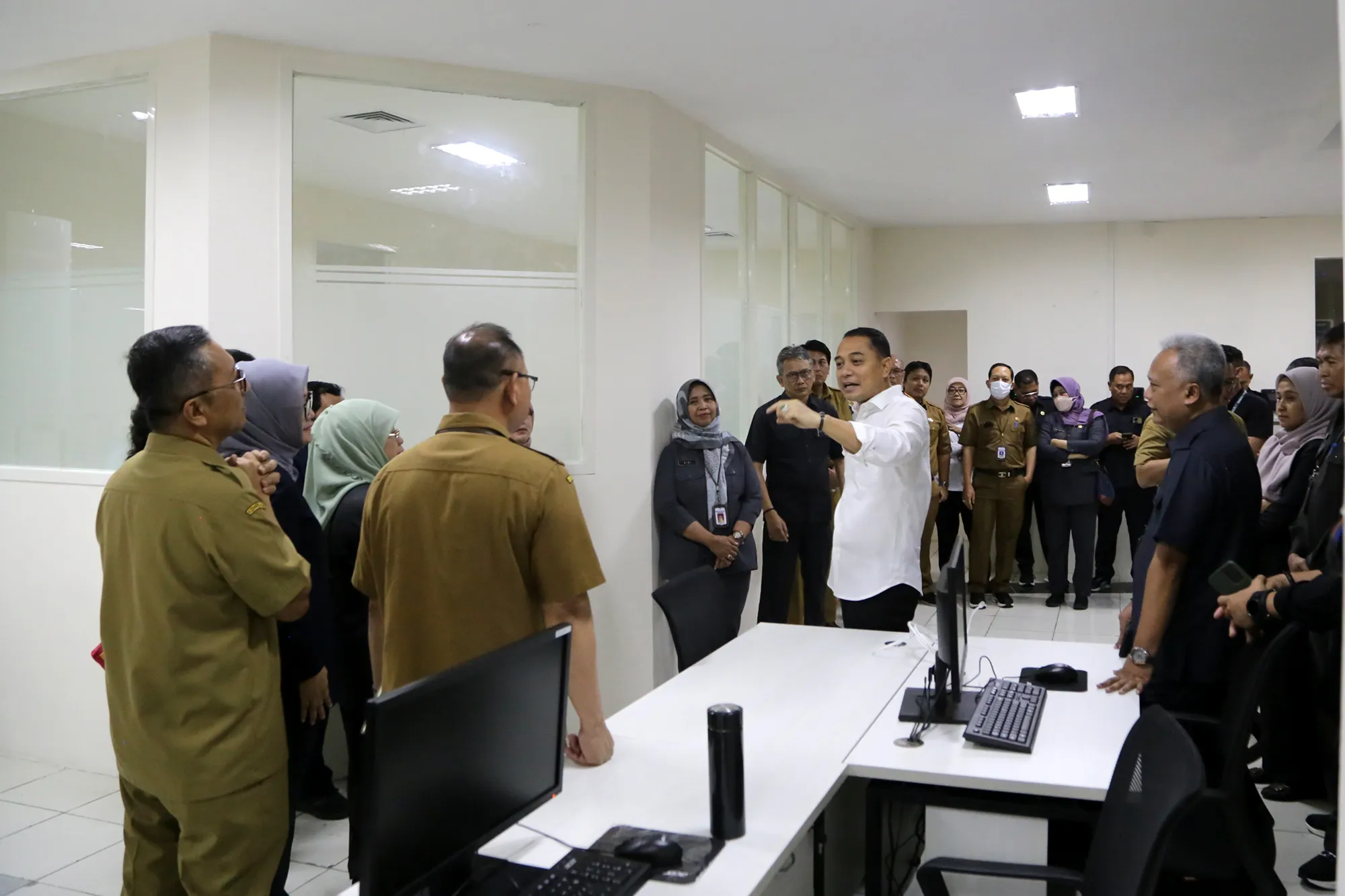 Eri Cahyadi Tegaskan Mulai Hari Ini Tidak Ada Izin yang Terlambat