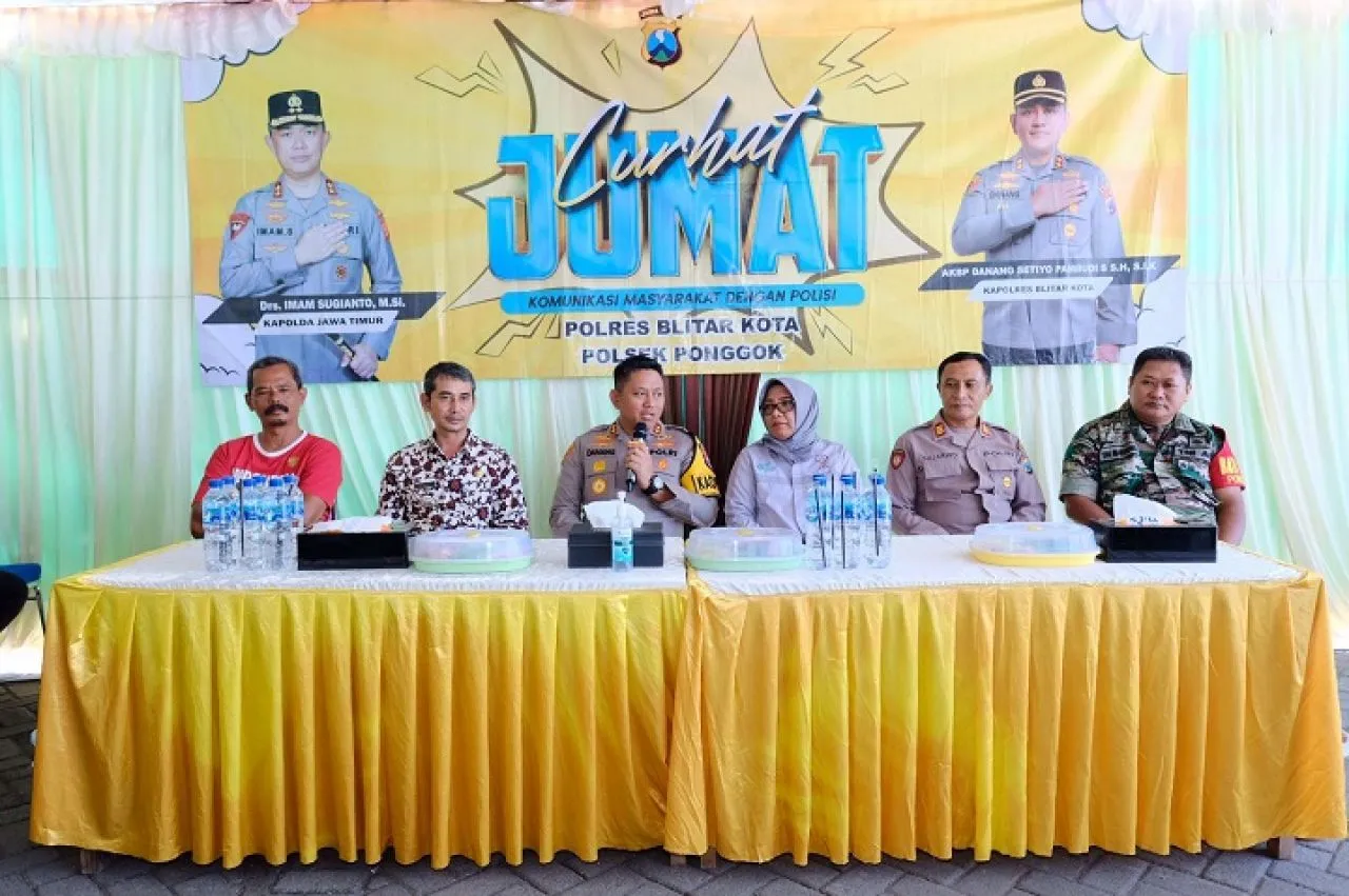 Kapolres Blitar Kota Lakukan Giat Jumat Curhat Bersama Karyawan PT Tri Tunggal Laksana