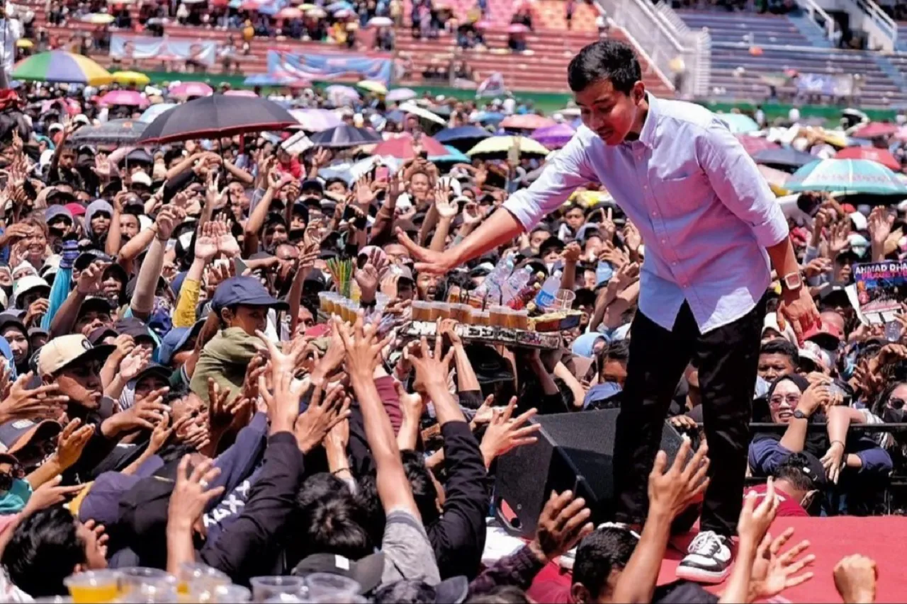 Hadir di Sidoarjo, Cawapres Gibran Janjikan Jaminan Pendidikan Tinggi untuk Anak Buruh