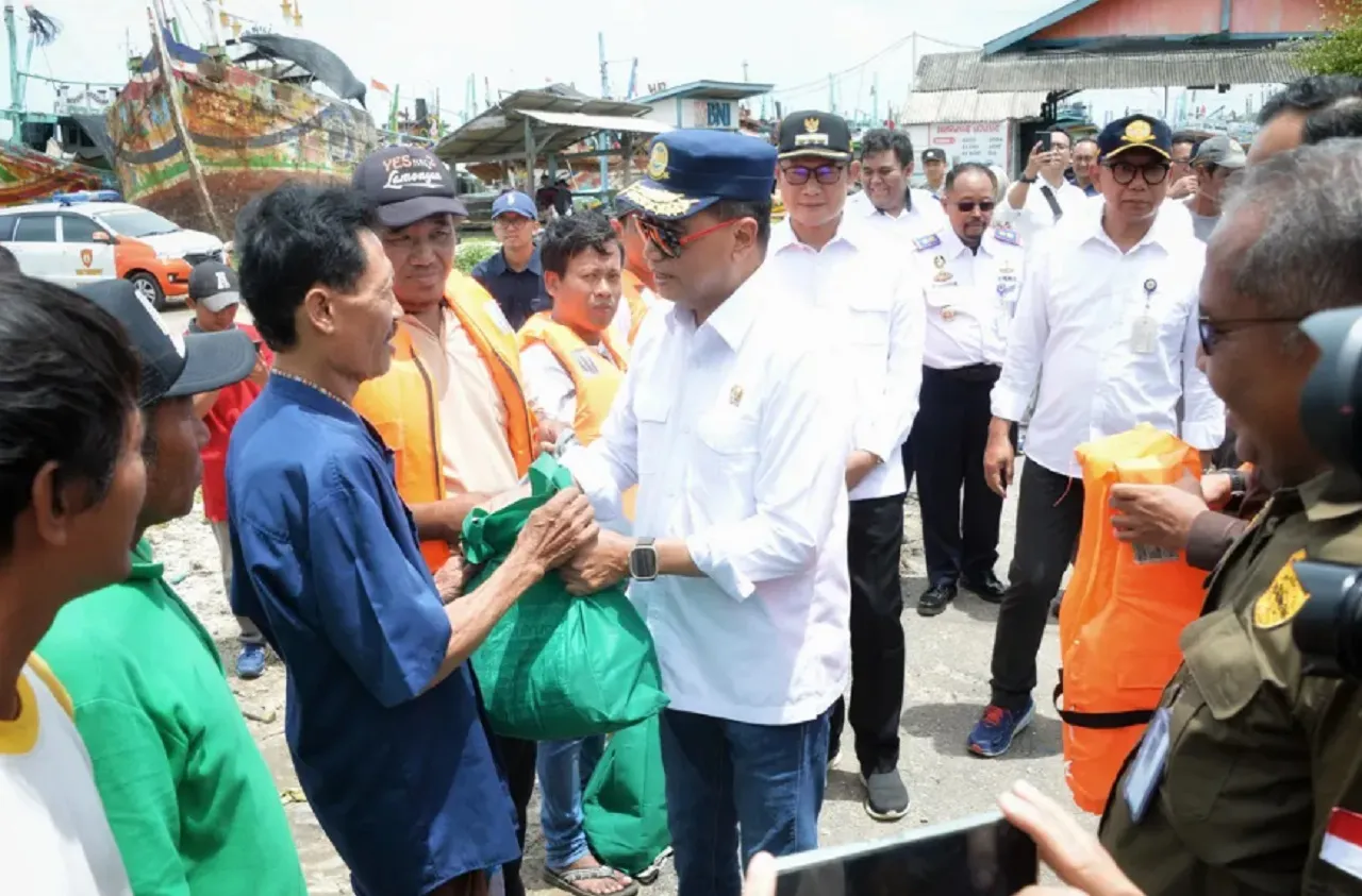Permudah Nelayan Cari Ikan, Kemenhub Bakal Perbaiki Pelabuhan Brondong