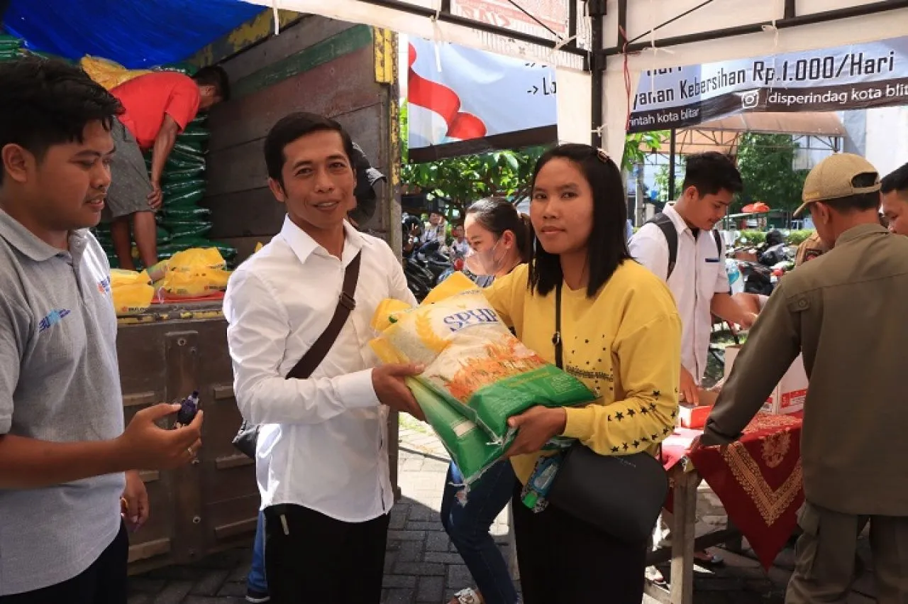 Pemkot Blitar Lakukan Operasi Pasar Selama Tiga Hari