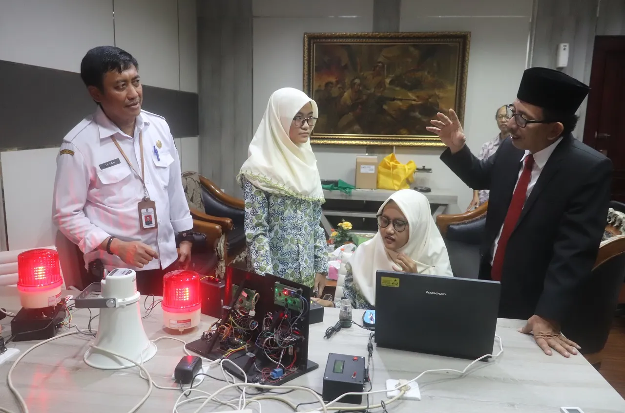 AH.Thony Dorong Pemkot Fasilitasi Pendaftaran HAKI Alat Deteksi Kebakaran Bocah SMP