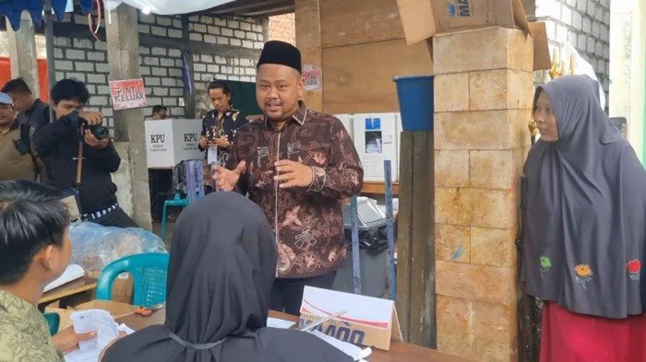 Bupati Gresik Minta Petugas KPPS Ramah Disabilitas dan Lansia