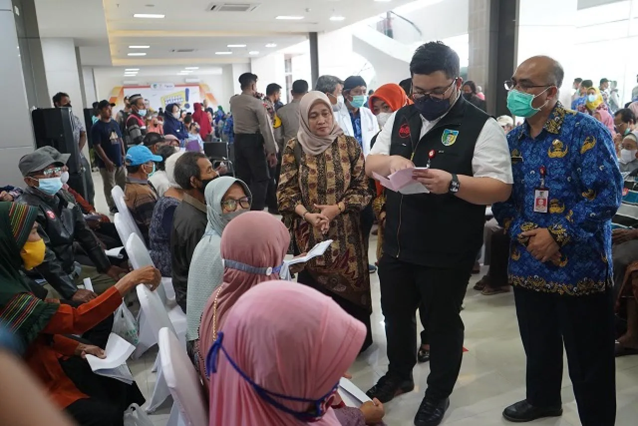 Mas Dhito Wujudkan Kabupaten Sehat