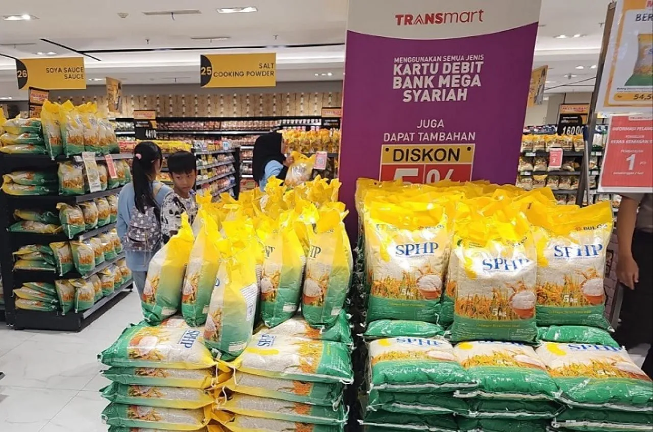 Bulog Jatim Gelontorkan 250 Ribu Ton Beras Medium, Stok Ramadhan dan Lebaran Aman