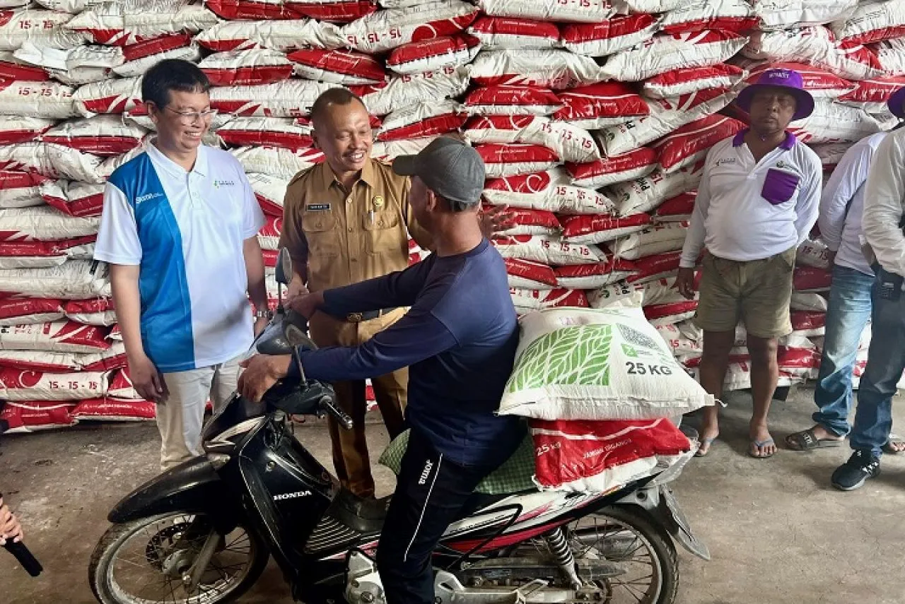 Pemerintah Jaga Ketersediaan Pupuk Bagi Petani Tulungagung - Kediri