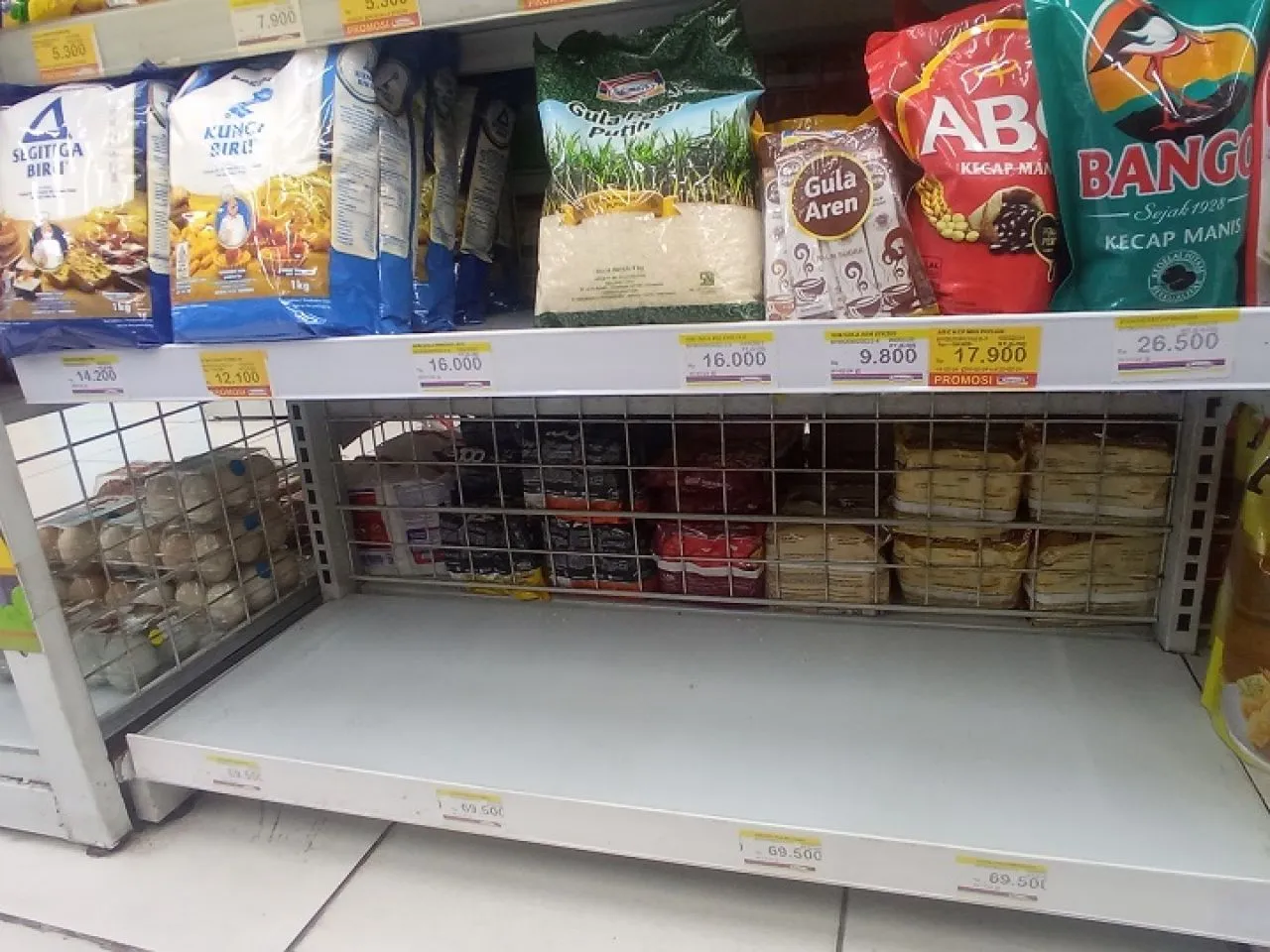 Masih Langka dan Mahal, Beras Premium di Surabaya, Belum Dikirim Jokowi