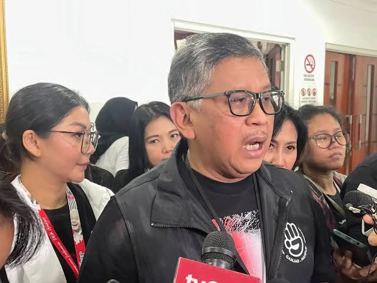 PDIP Harap Prabowo ikut Mundur, Kayak Mahfud