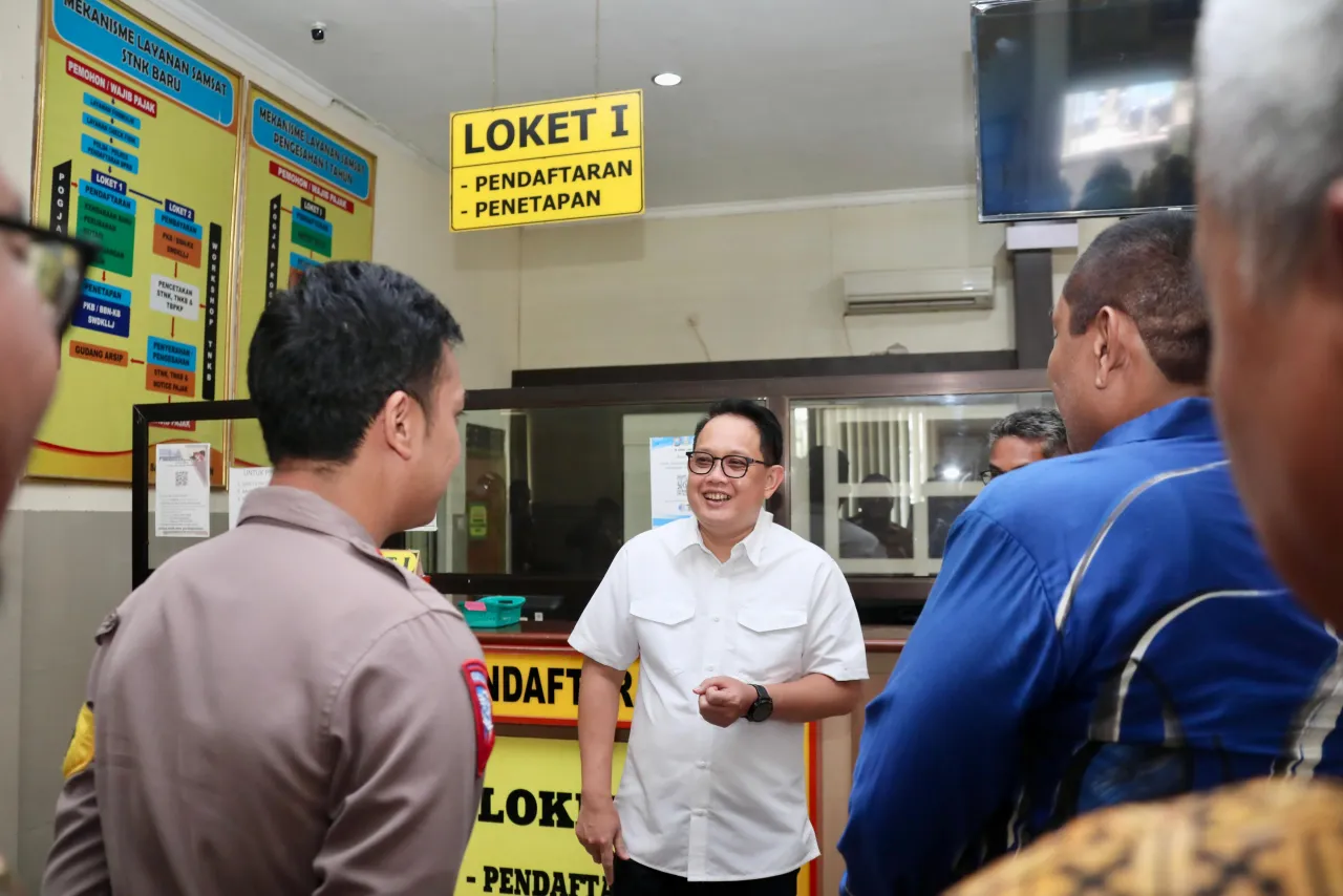 Pj Gubernur Adhy Tinjau Pembangunan Gedung Samsat Bangkalan