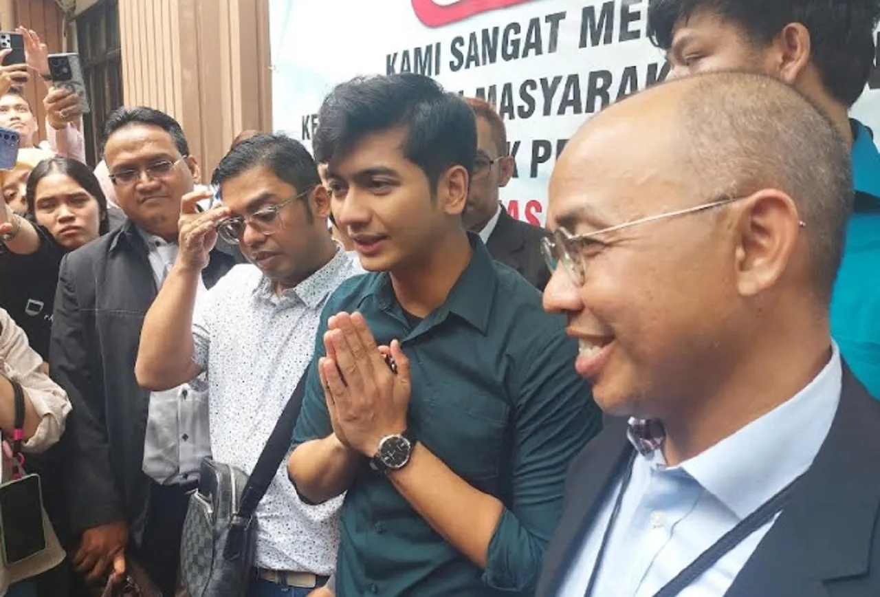 Disebut Minta Hak Asuh Anak dan Nafkah ke Ria Ricis, Teuku Ryan Unggah Kutipan ‘FITNAH!’