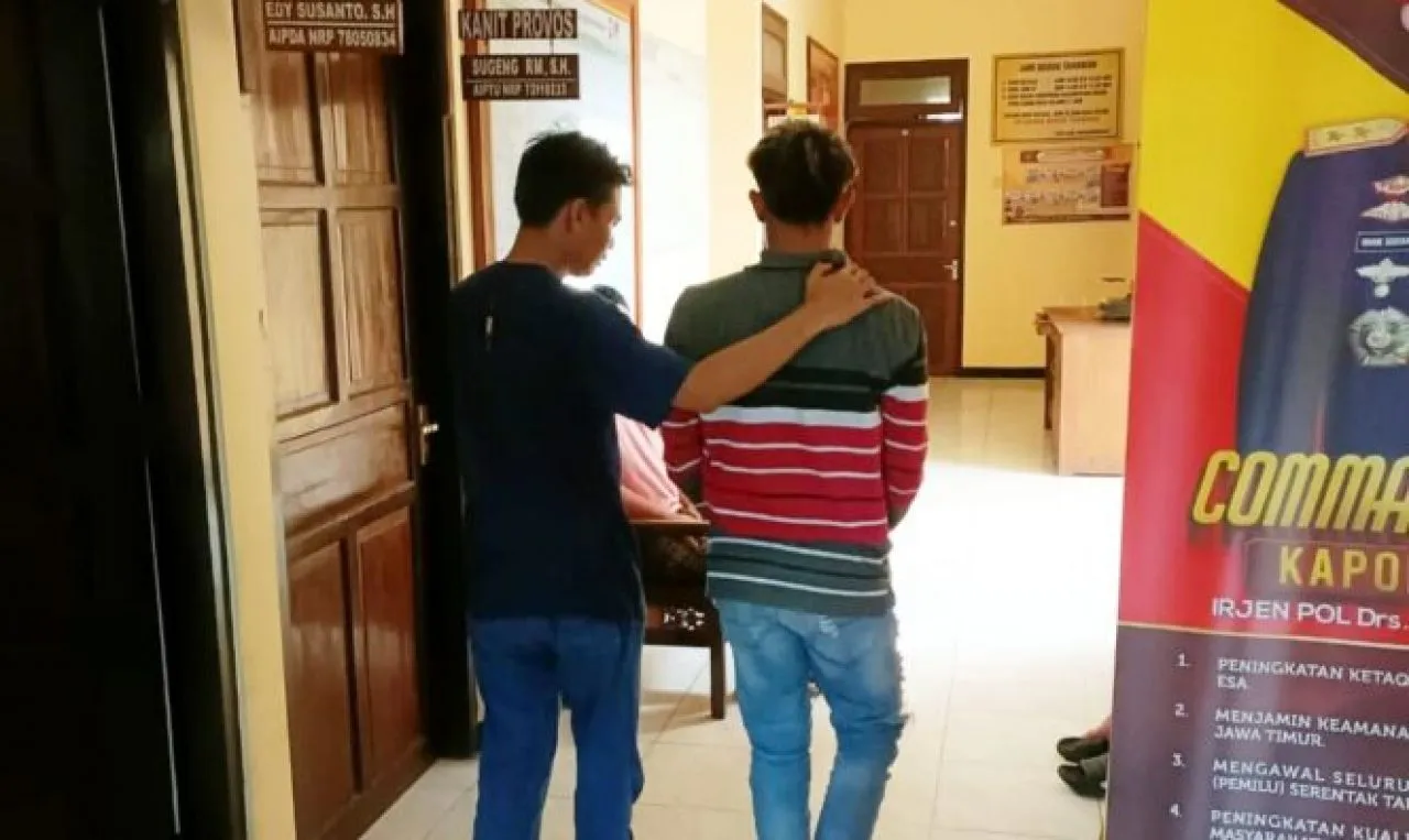 Edarkan Okerbaya, Warga Situbondo Diringkus