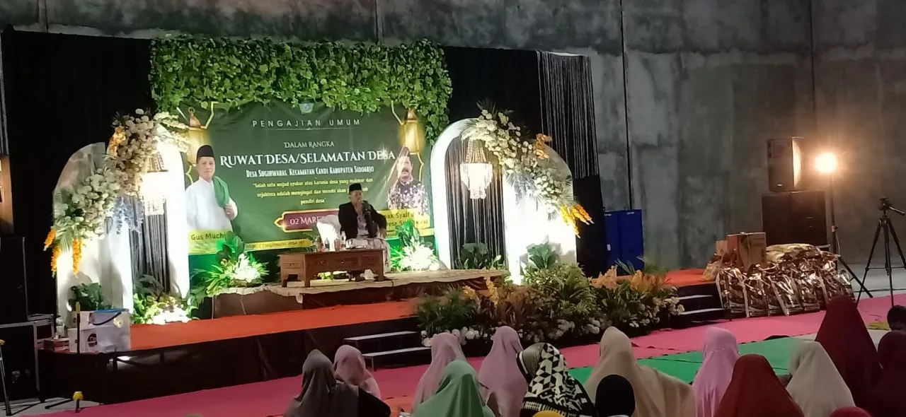 Ruwat Desa Sugihwaras dengan Pengajian Umum
