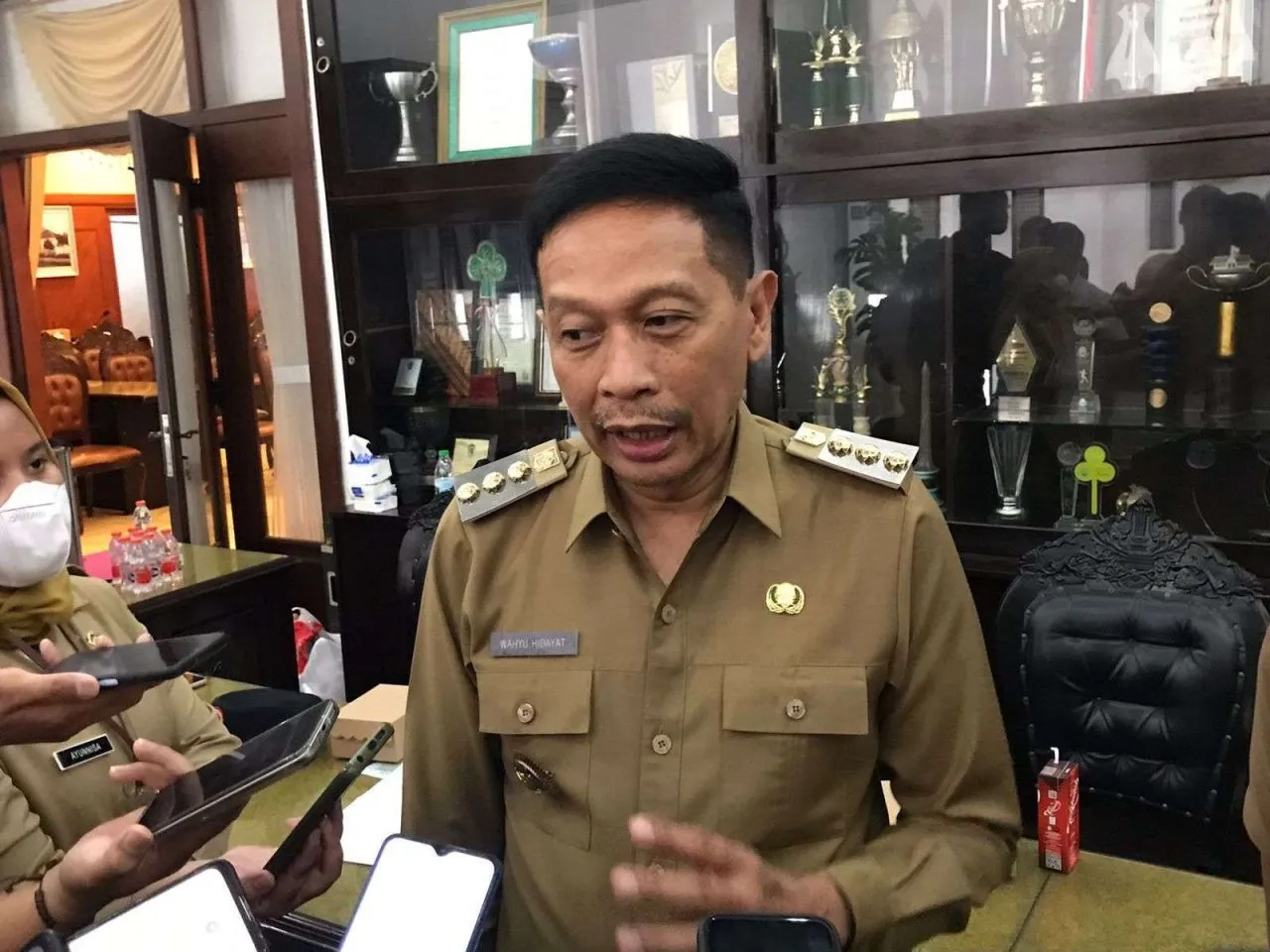 Pemkot Malang Tetapkan Aturan Jam Operasional Tempat Usaha