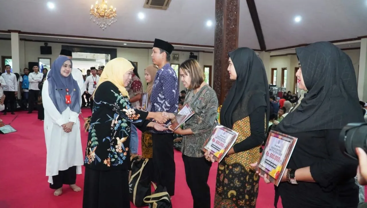Berkah Ramadhan, 1000 Anak Yatim dan Disabilitas Lamongan Terima Santunan