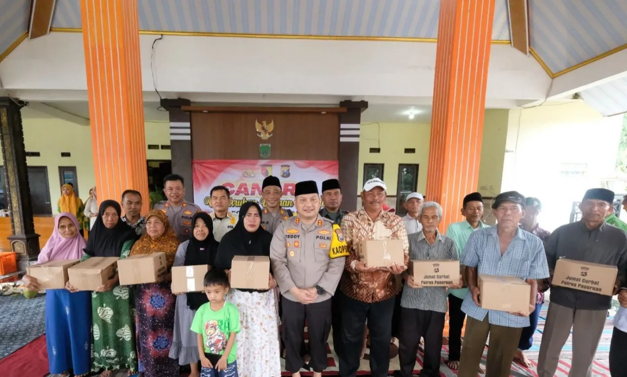 Kapolres Pasuruan Gelar Cangkrukan dengan Warga (Candra)