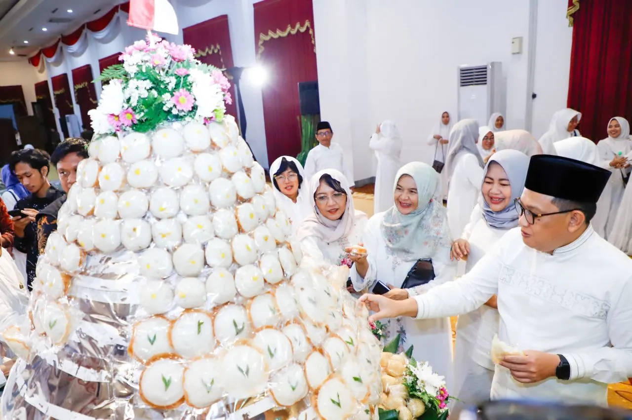Sambut Bulan Suci Ramadhan, Pj Gubernur Adhy Karyono Gelar Tradisi Megengan