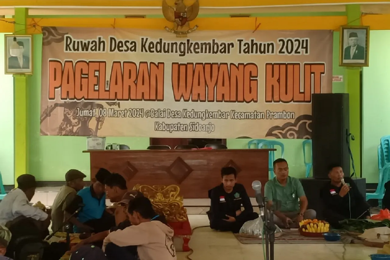Lestarikan Tradisi Ruwat Desa, Pemdes Kedung Kembar Gelar Wayang Kulit