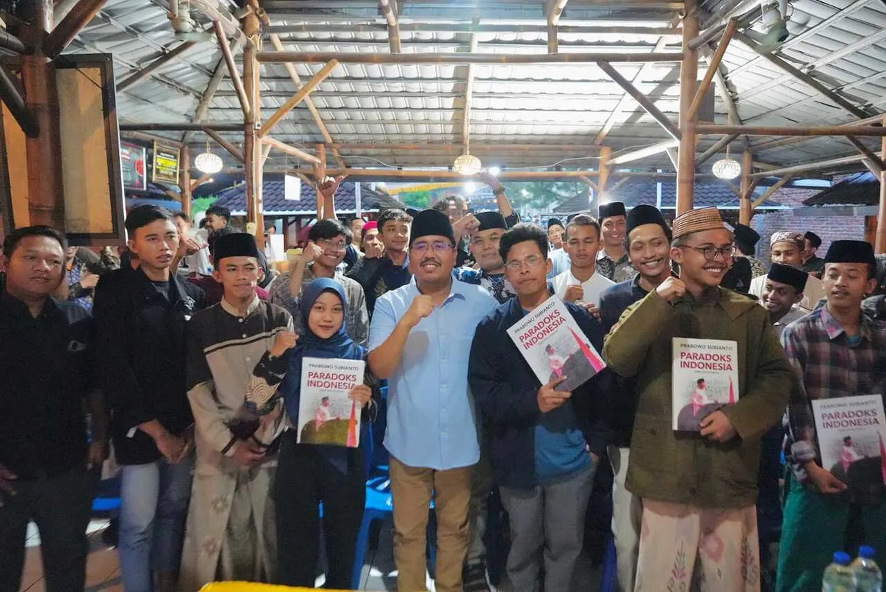 Kesadaran Politik Anak Muda Makin Tumbuh, Santri Jombang Antusias Diskusi Bareng Gus Sadad
