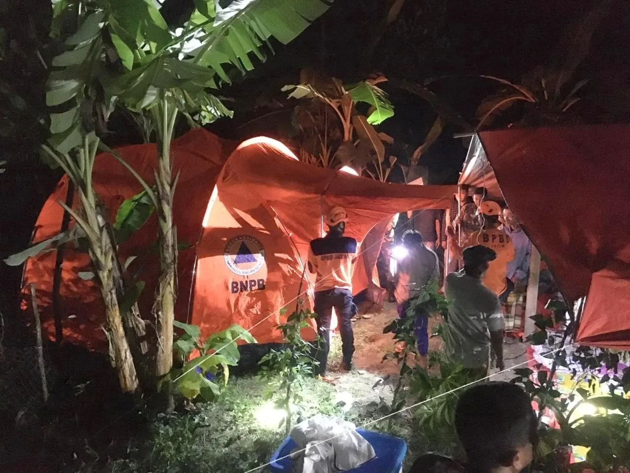 Gempa Susulan Hantui Warga Bawean, BPBD Jatim Pastikan Kebutuhan Logistik Terpenuhi