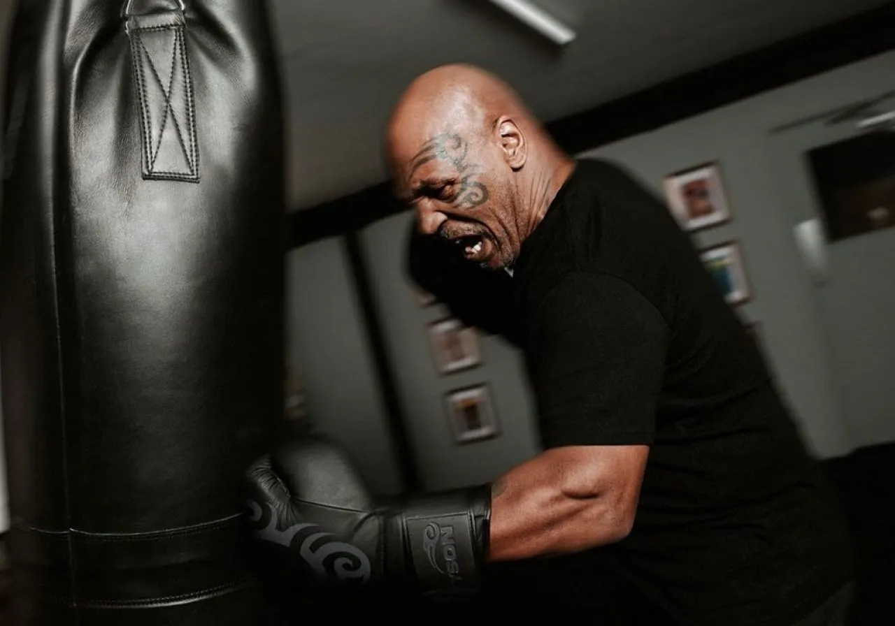 Baca juga : Mike Tyson Kembali ke Ring, Hadapi Petinju 31 Tahun Lebih Muda Darinya