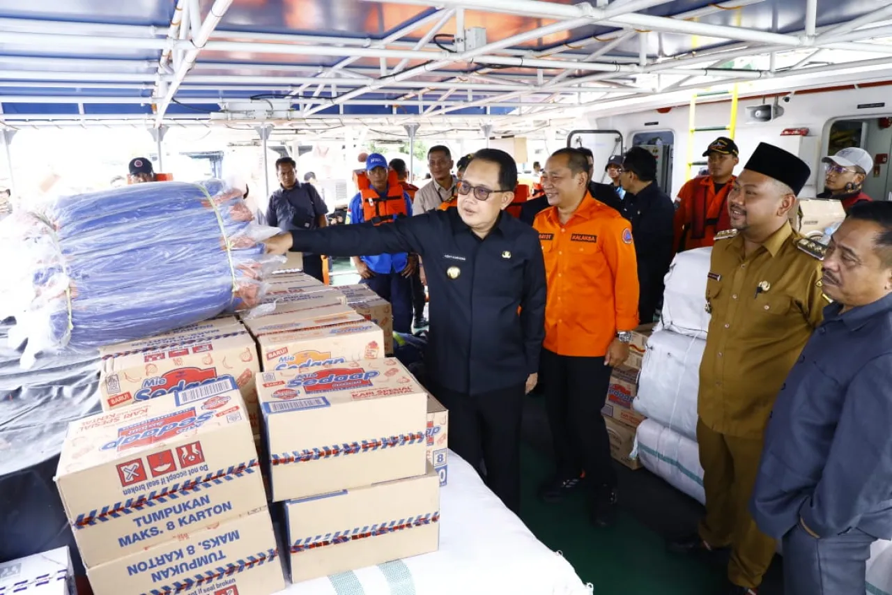 Pj Gubernur Adhy Pastikan Kebutuhan Dasar Terpenuhi dan Masyarakat Terlindungi