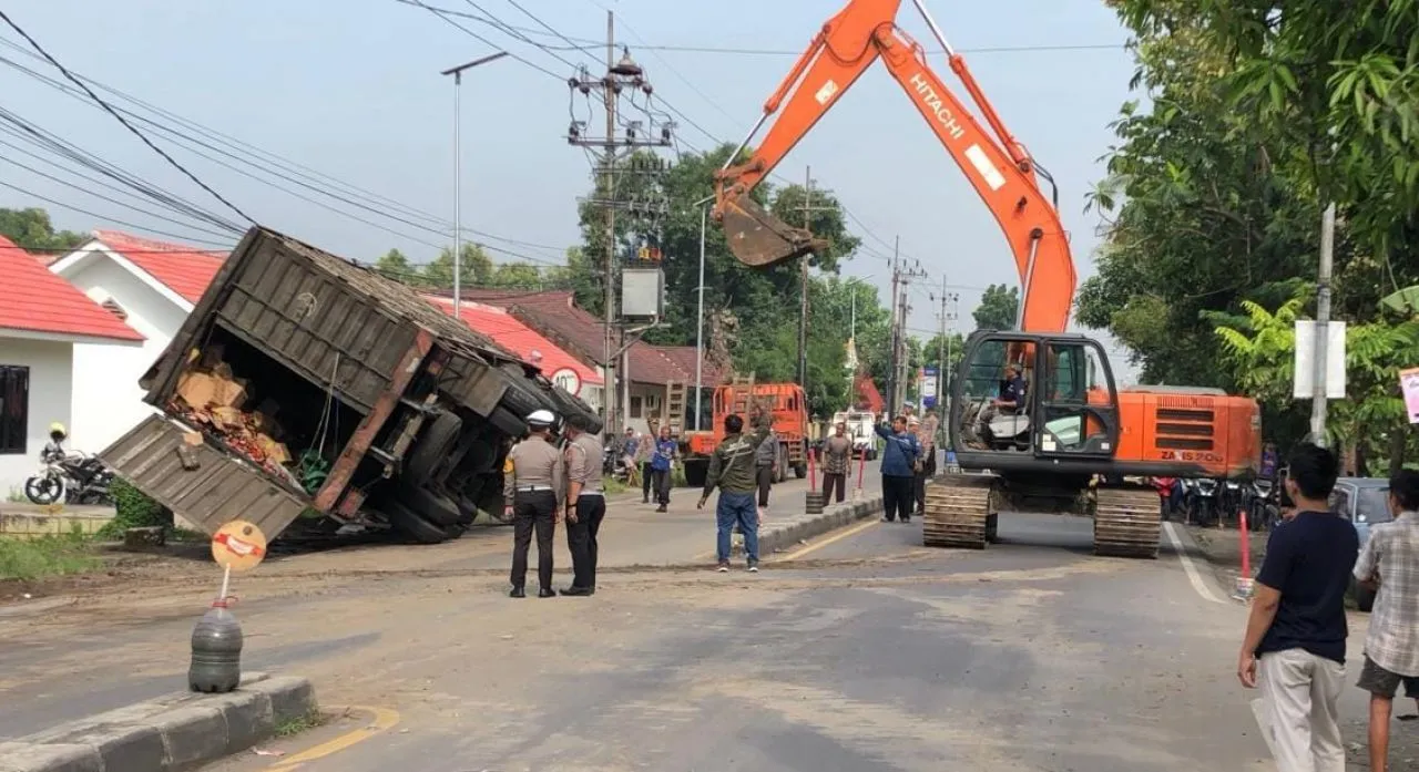 Median Jalan di Depan SPN Polda Jatim Bakal Dievaluasi