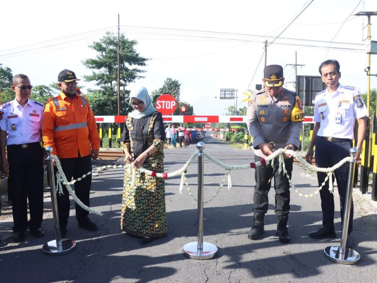 Bupati Blitar Resmikan Dua Palang Pintu Kereta Api di Wilayah Srengat dan Talun