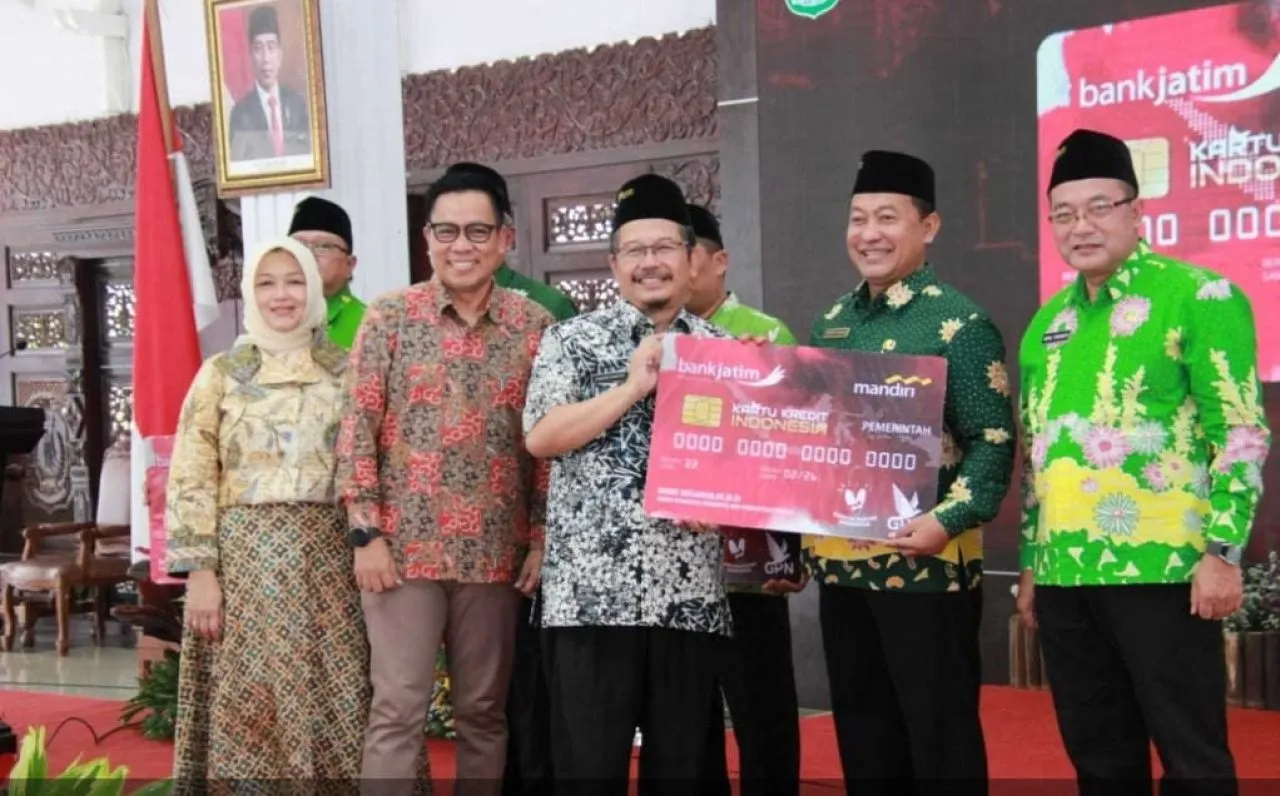 Pemerintah Kabupaten Pasuruan Implementasi Kartu Kredit untuk Tingkatkan Pelayanan Publik