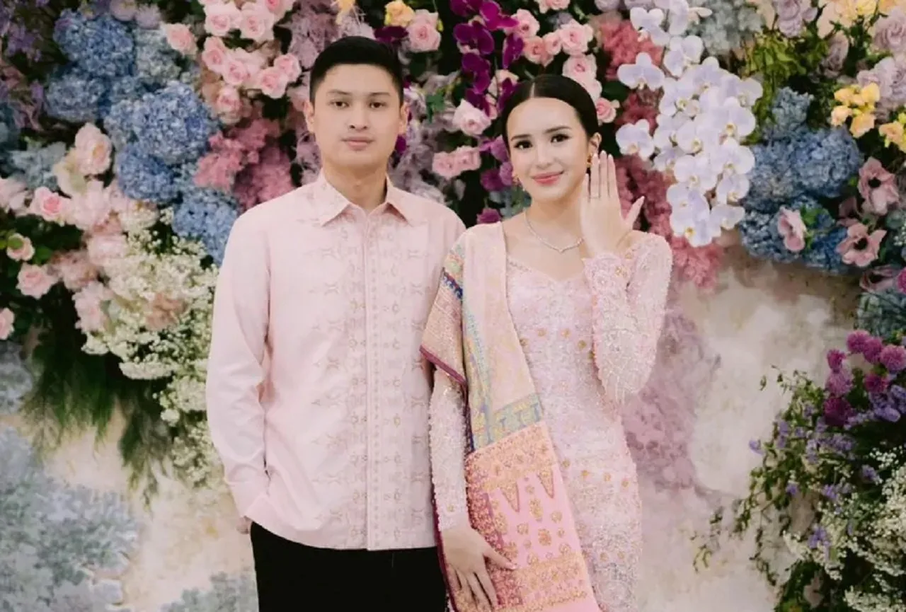 Congrat, Bahagia Beby Tsabina Pamer Cincin Dilamar Anggota DPR RI Rizki Natakusumah
