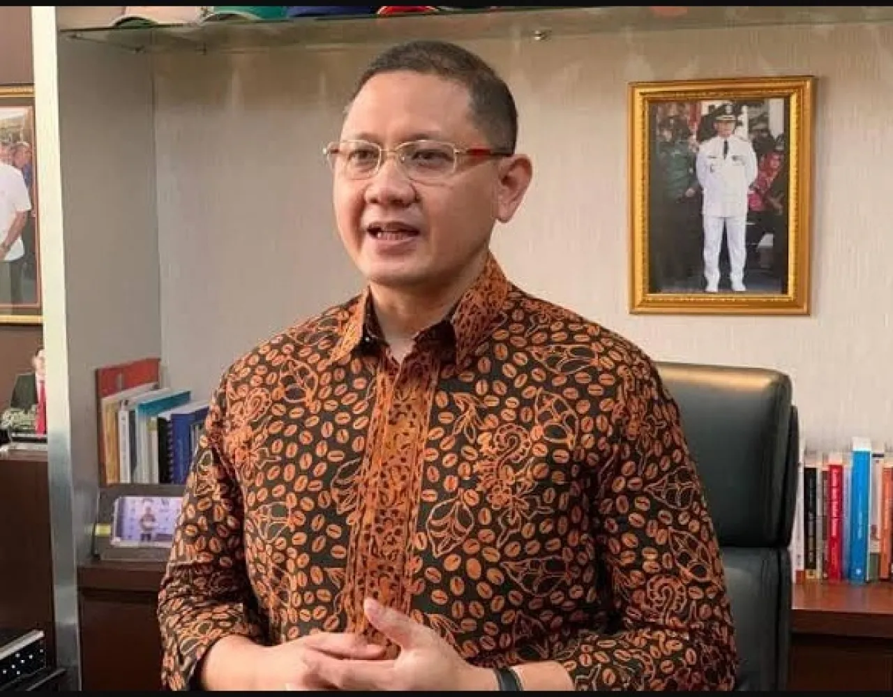 Dindik Jatim Kaji Kebijakan Soal Seragam Sekolah Baru