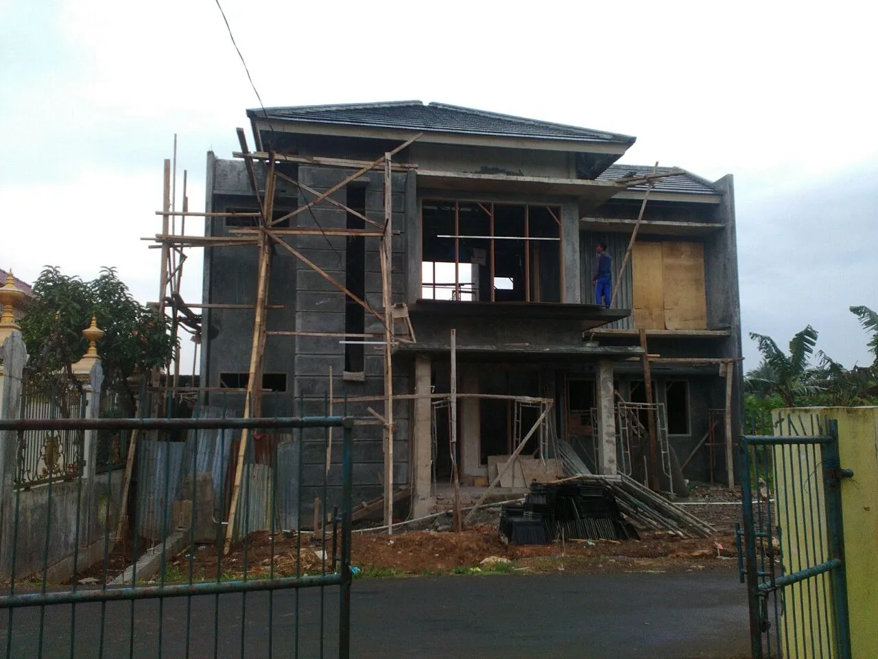 Baca juga : Tips Hemat Biaya Bangun Rumah Baru