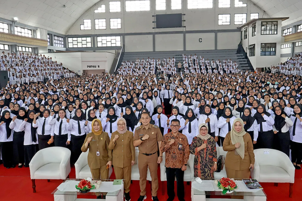 2.086 PPPK Surabaya Terima SK Pengangkatan
