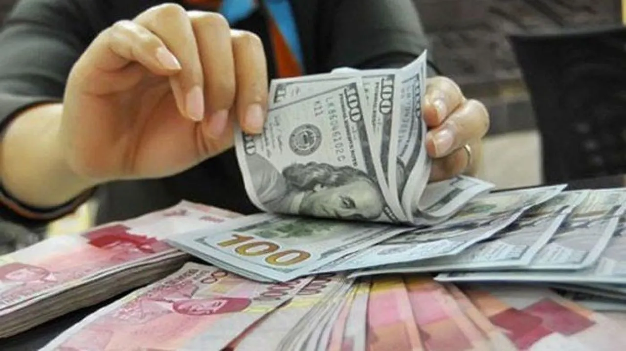 Waduh, Hari Ini Rupiah Ambruk Lagi, Tembus Rp 16.245 Per Dolar AS