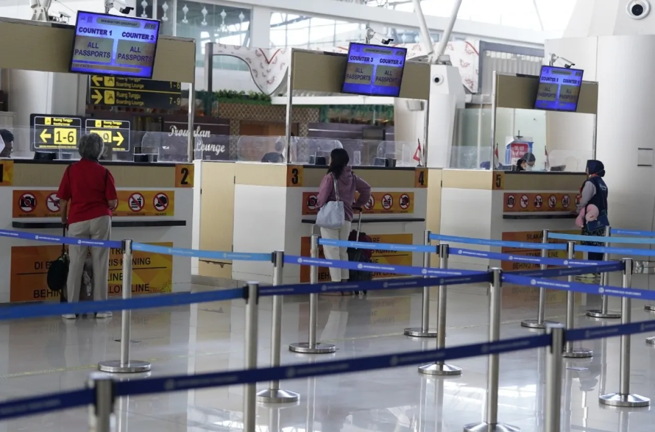 Imigrasi Galakkan Bridging Visa, Jembatani WNA Perbarui Izin Tinggal di Indonesia 