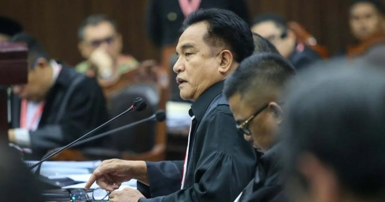 Soal KKN Jadi Perdebatan Yusril dan Ahli Sosiolog