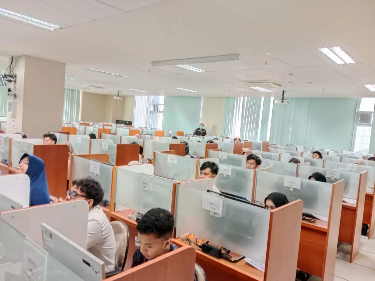 70.644 Calon Mahasiswa Ikuti UTBK 2024 di UNAIR