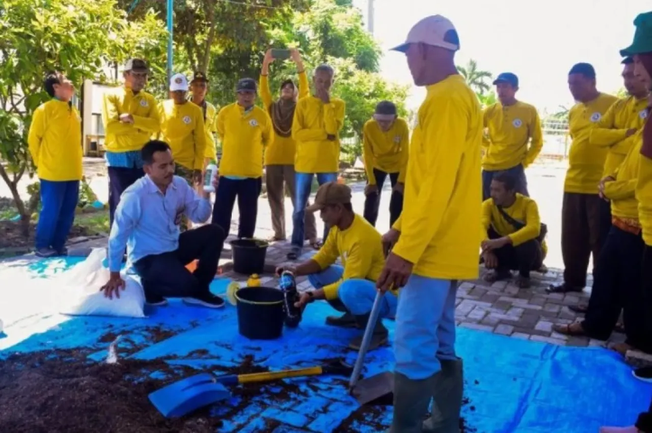 DKPP Madiun Latih Peternak Buat Pupuk Organik