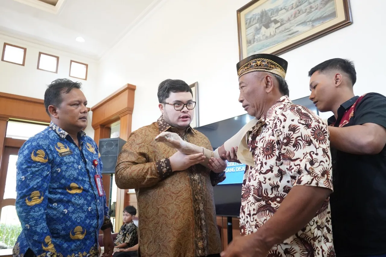 Baca juga : Mas Ditho Beri Alat Bantu Mobilitas Kepada Difabel