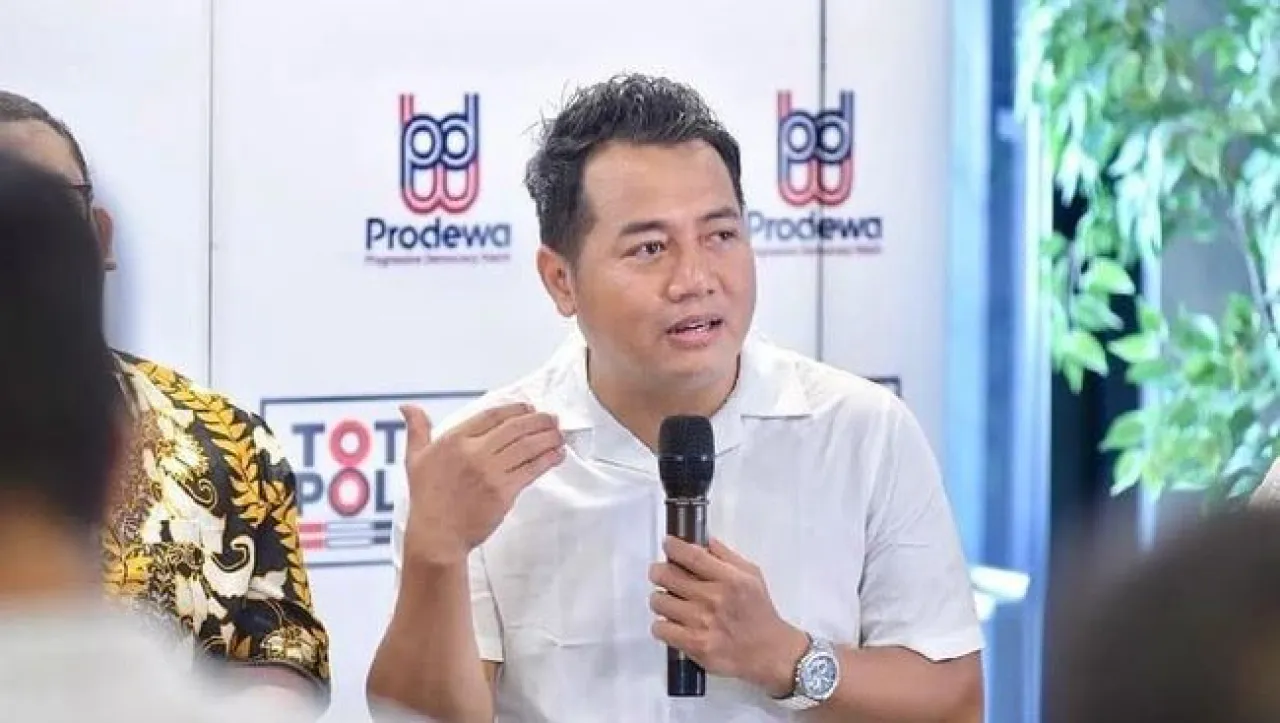 Ahok Diadu dengan Bobby