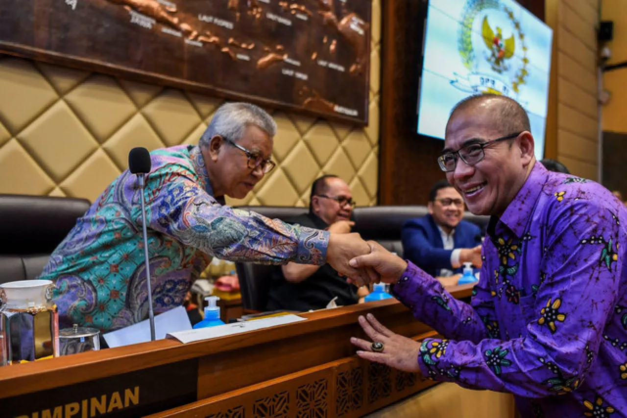 DPR Warning KPK dan BPK: KPU Jangan Dikasih Anggaran Triliunan