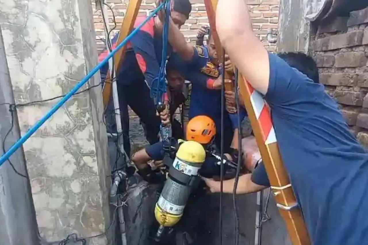 Nyemplung di Sumur Sedalam 30 Meter, Nenek di Madiun Ditemukan Meninggal