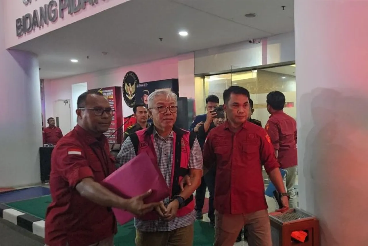 Mufakat Jahat 22 Tersangka Diback-up Dirjen Minerba