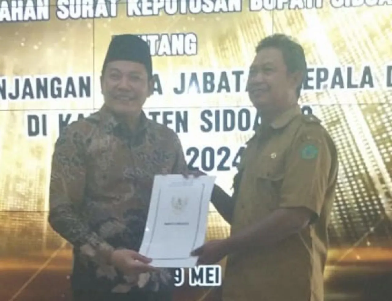 Terima SK Perpanjangan Masa Jabatan, Kades Kedungsugo Lanjutkan Program Pembangunan