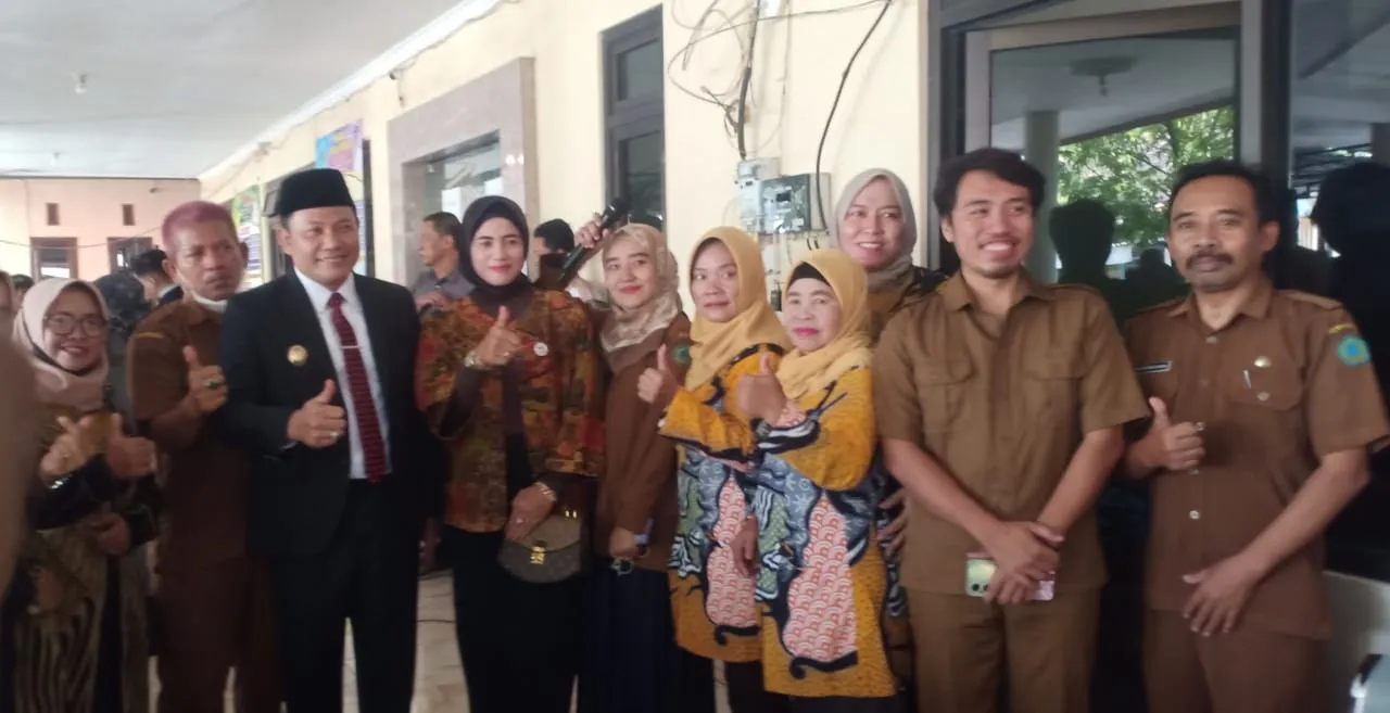 725 KPM di Desa Kalipecabean Kecamatan Candi Terima Bantuan Pangan Beras