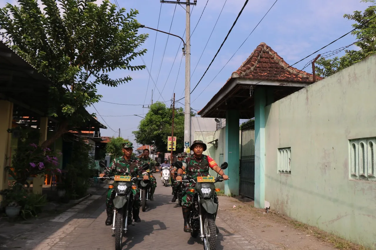 Dandim 0816/Sidoarjo dan Jajaran, Pimpin Patroli Menuju Kemajuan Desa Penambangan